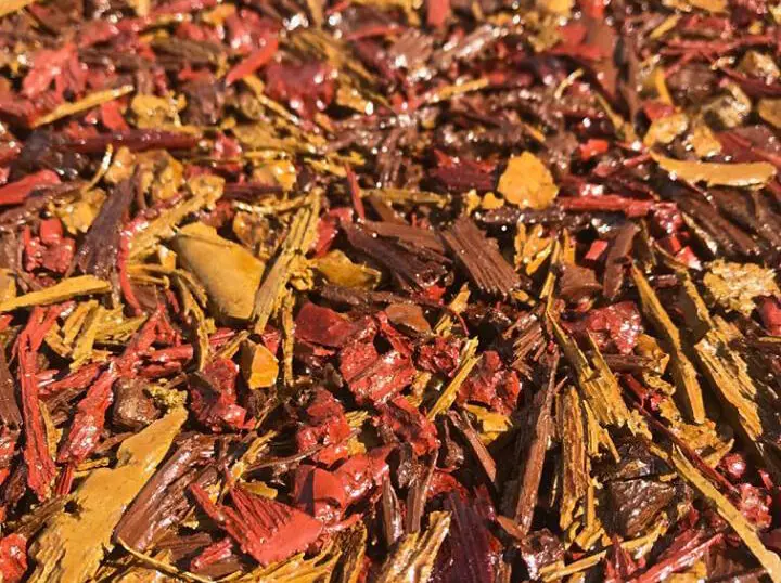 'Autumn' colour red and orange rubber mulch option