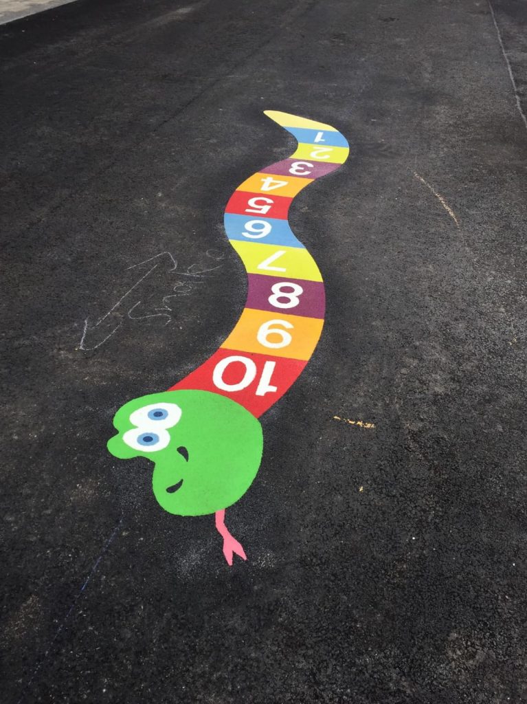 1-10 number line number learning snake outline play markings