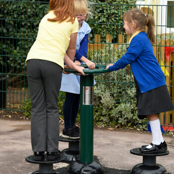 KS1 gym equipment for kids waist turner with 3 children using the equipment