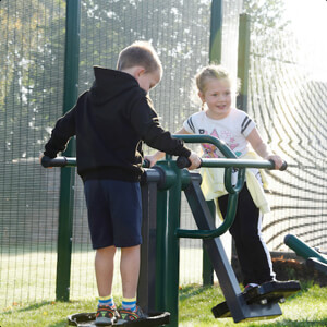 Double slalom skier outdoor gym equipment for kids