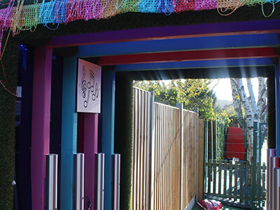 Music play panel chime set in colourful archway