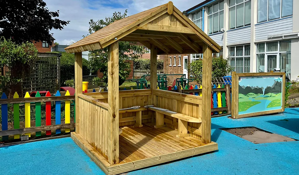 Reading Hut gazebo structure