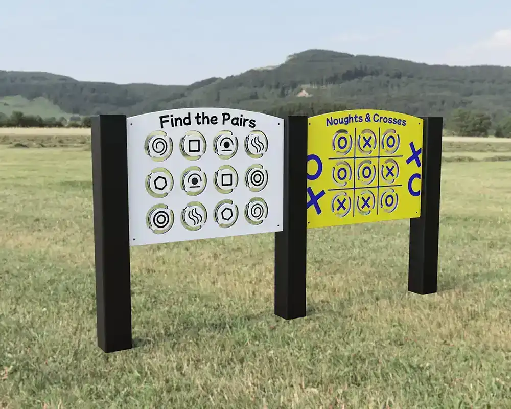 Play Panels - Fun & Games - Find the Pairs & Noughts & Crosses