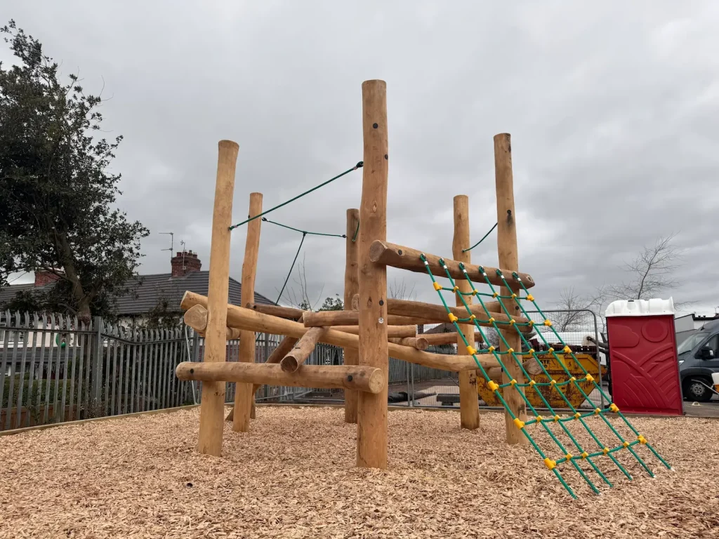 Agility Sticks Wooden Climbing Tower with net