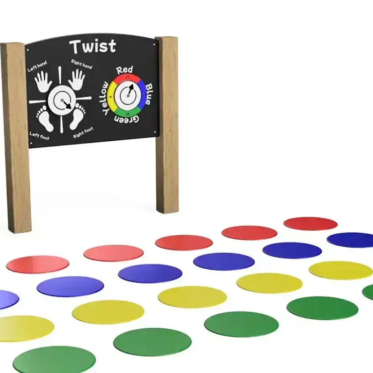 Play Panels – Fun & Games – Twist – Far + Dots Play Panels - Fun & Games - Twist - Far + Dots