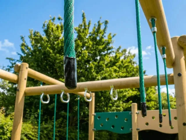 Trim Trail frame climbing ropes