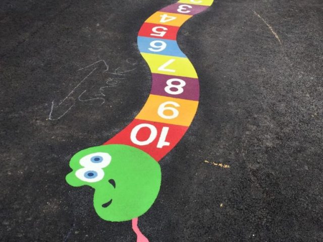 1-10 number line number learning snake outline play markings